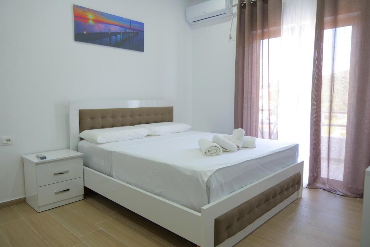 Lux Apartments Ksamil Bagian luar foto