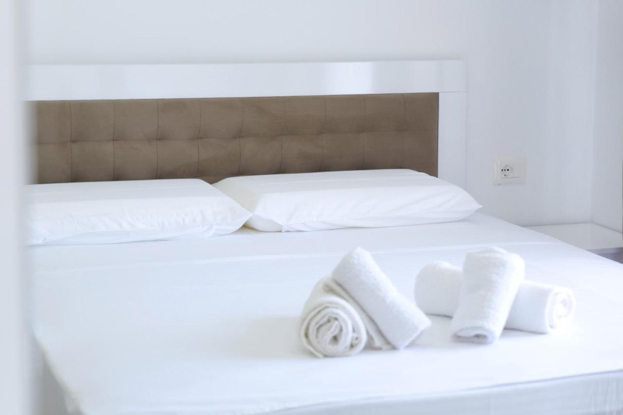 Lux Apartments Ksamil Bagian luar foto
